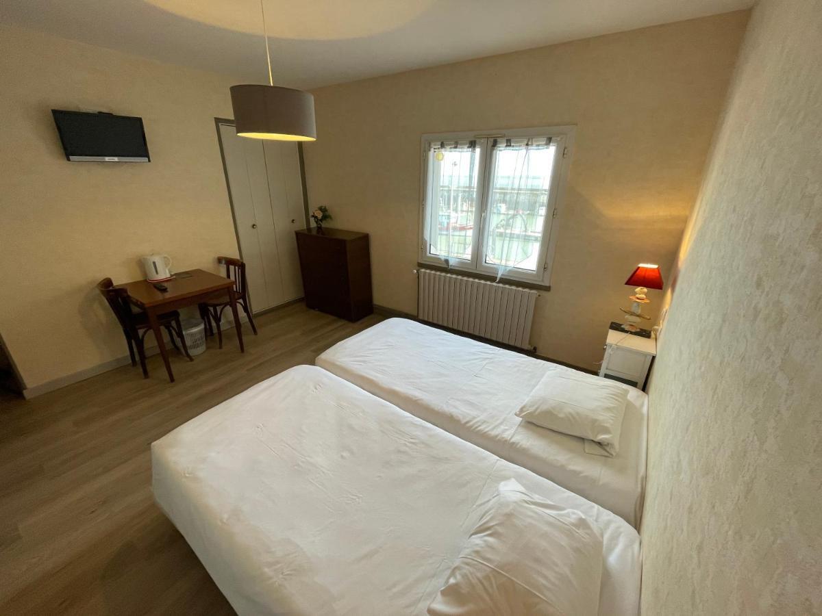 Logis Hotel Le Terminus Bourcefranc Екстериор снимка