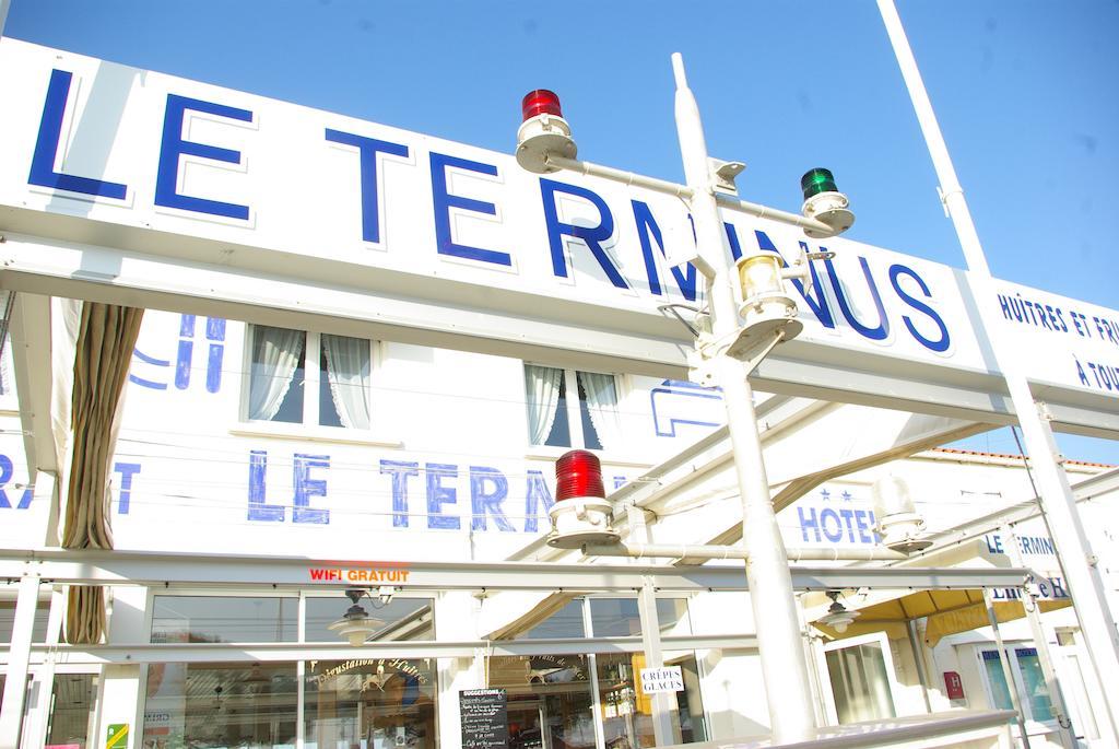 Logis Hotel Le Terminus Bourcefranc Екстериор снимка