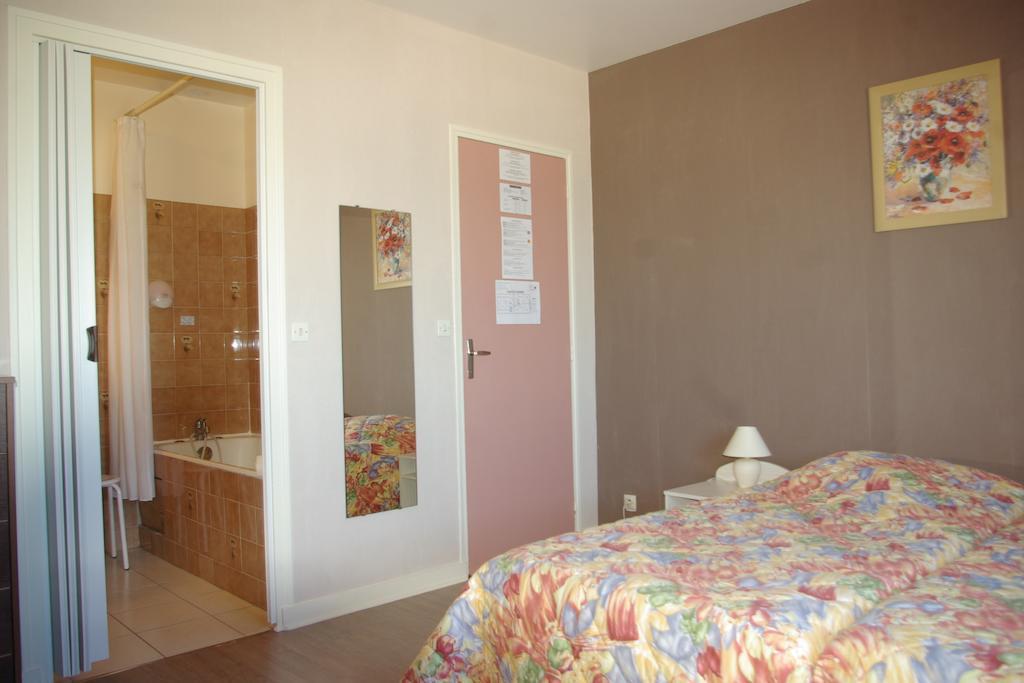 Logis Hotel Le Terminus Bourcefranc Екстериор снимка